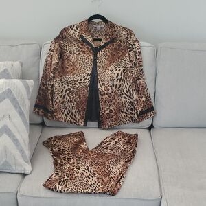 Morgan Taylor 3 Piece Pajama Set Animal Print